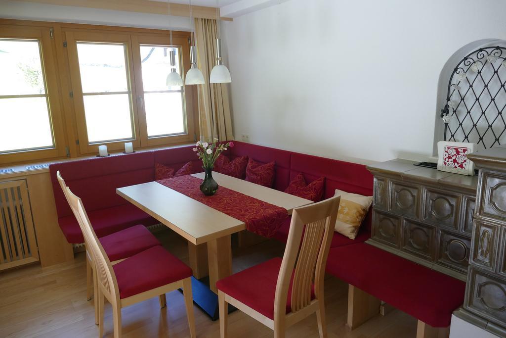 Haus Lundegg Apartment Finkenberg Bagian luar foto
